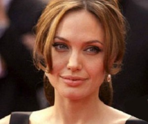 Голливудский макияж творит чудеса! Обыкновенная китаянка стала Анджелиной Джоли! 