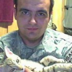  Американский солдат вывез из Афганистана кота по имени Кошка